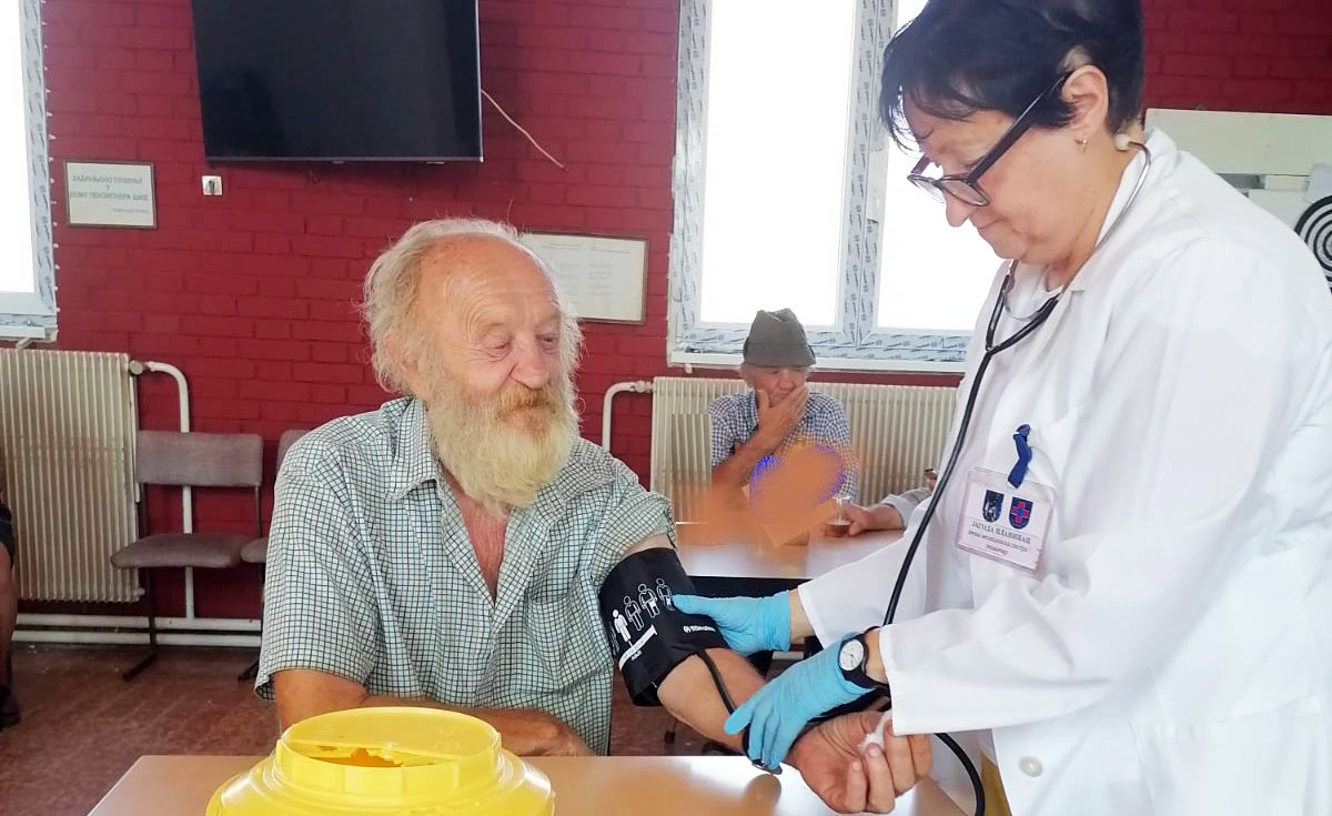 Акција контроле здравља у Дому пензионера