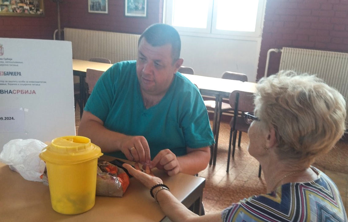 Акција контроле здравља у Дому пензионера